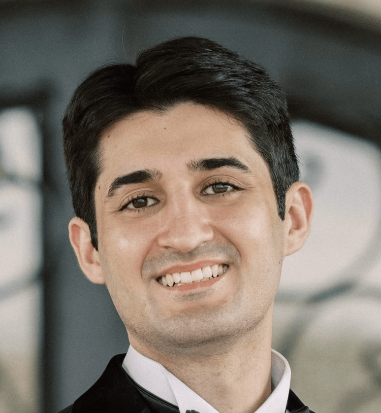 Aaron Wafayee headshot
